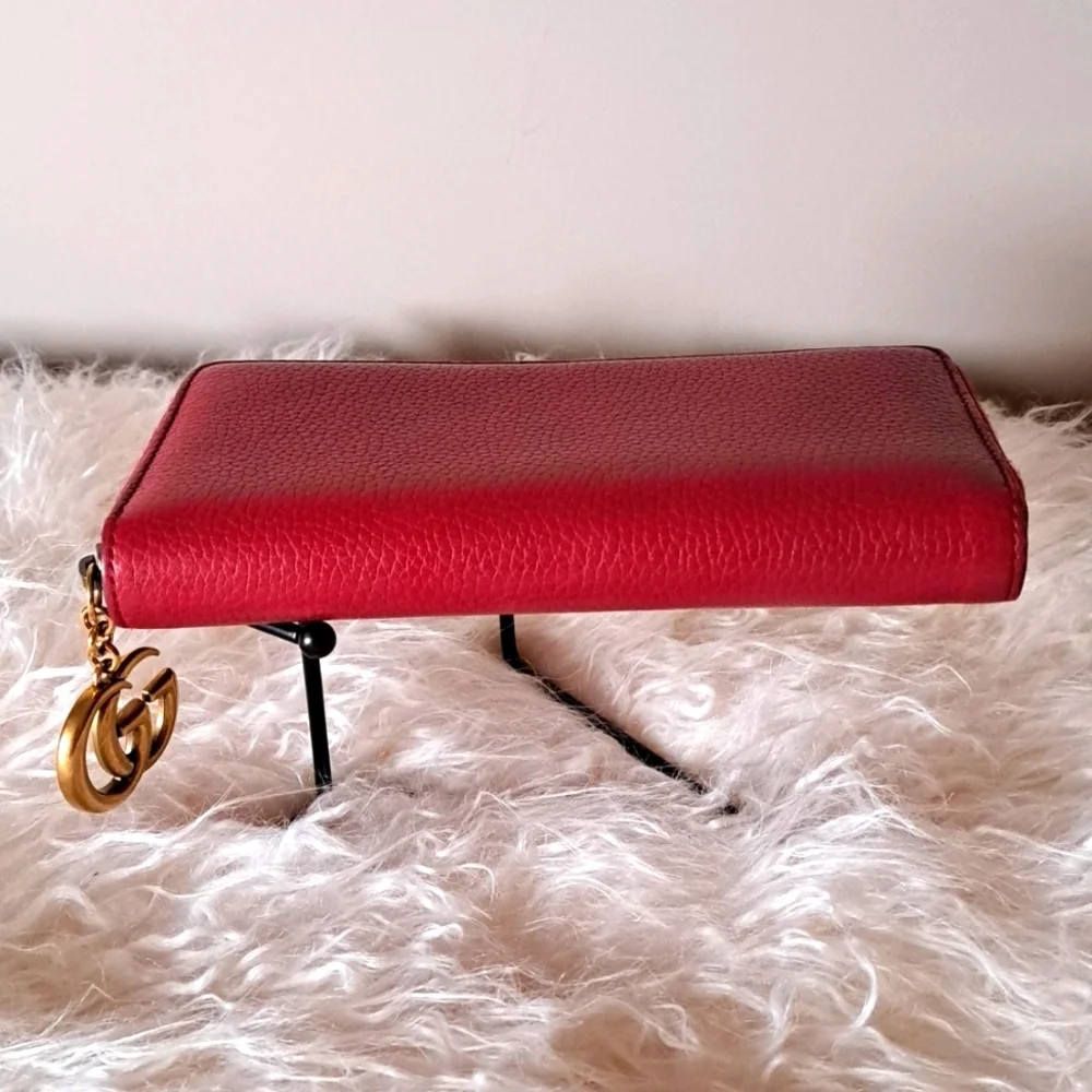 Gucci Red GG Zippy Wallet EUC - Picture 16 of 16